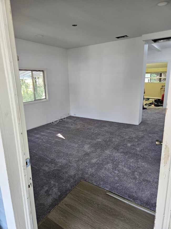 Building Photo - 505 2nd Ave