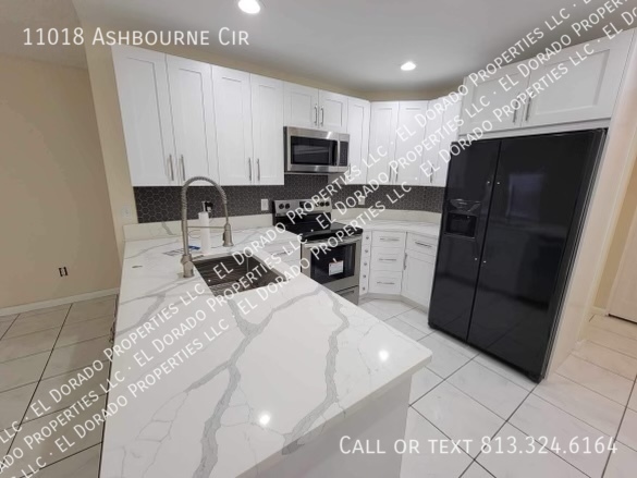 Building Photo - Renovated  3 bedroom 2 bathroom home for r...