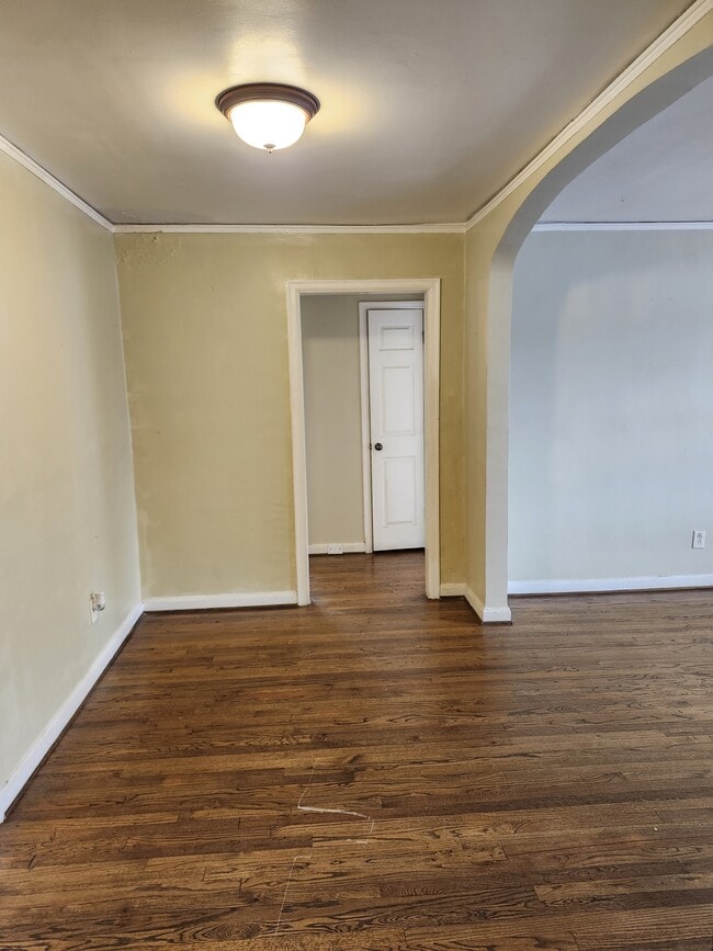 Building Photo - 424 N California St