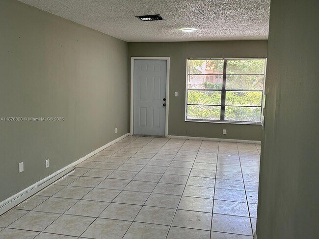 Foto del edificio - 11544 NW 44th St