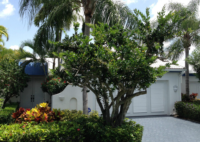 Building Photo - 3719 Mykonos Ct