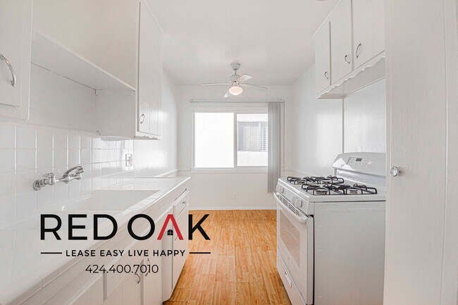 Foto del edificio - 439 S Catalina St