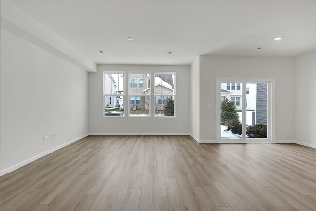 Foto del edificio - 5918 Hawkweed Dr