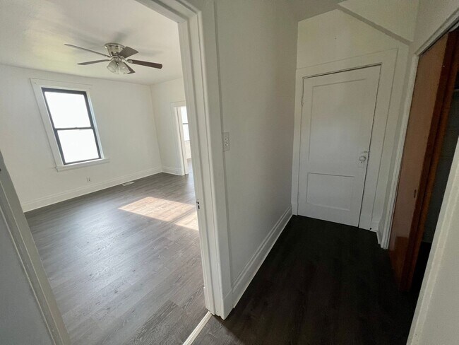 Building Photo - 135 McGovern Blvd (Full Service)