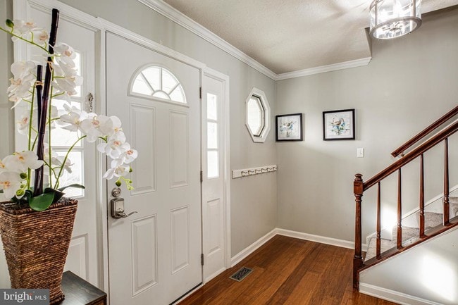 Building Photo - 107 Chinaberry Dr