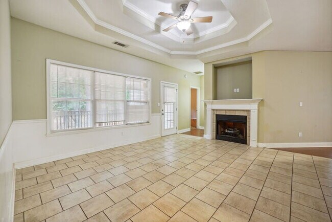 Foto del edificio - Beautiful 3 bedroom home, just waiting for...