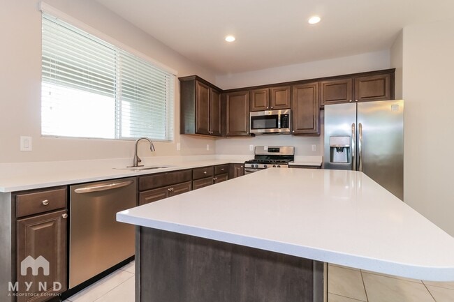 Foto del edificio - 2626 S 120th Dr