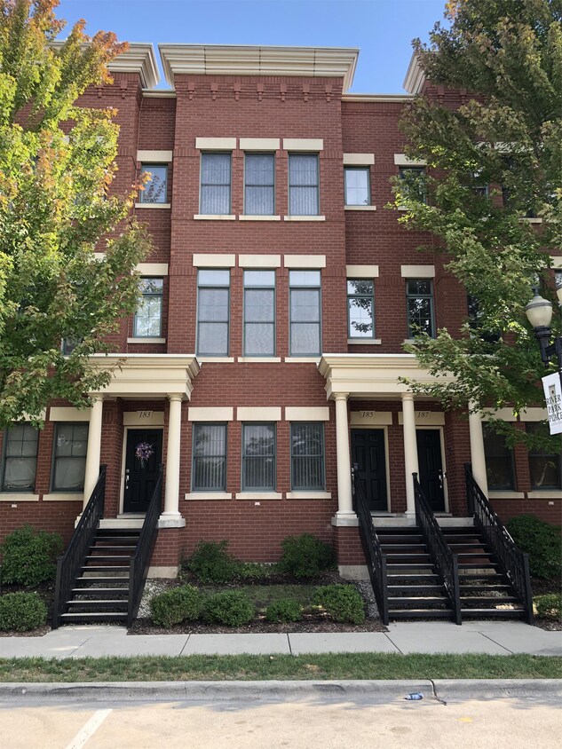 Foto principal - 185 S Grove Ave