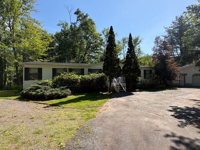 Building Photo - 166 Smith Ln