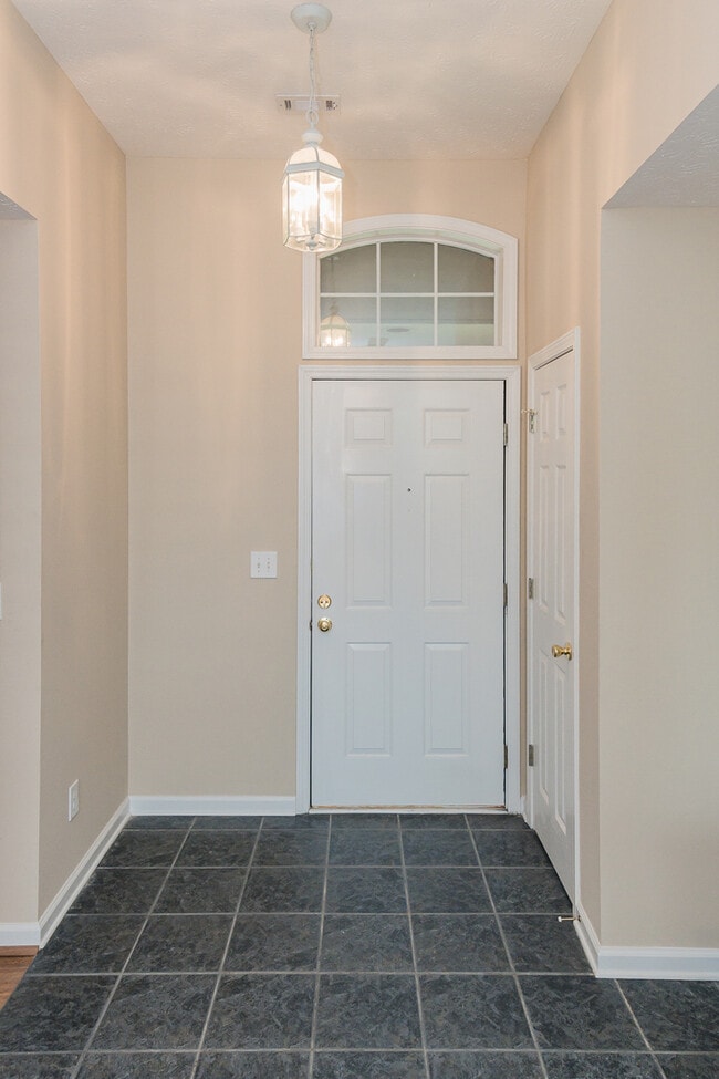Building Photo - 8748 Stoneridge Pl