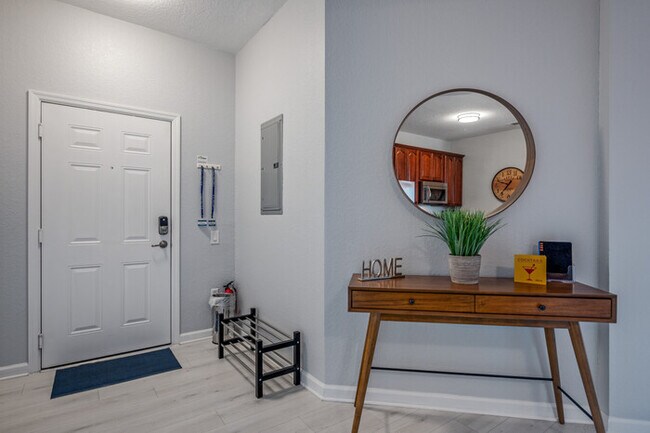 Foto del edificio - IS1-208 - Lake View Corner Unit - Modern D...