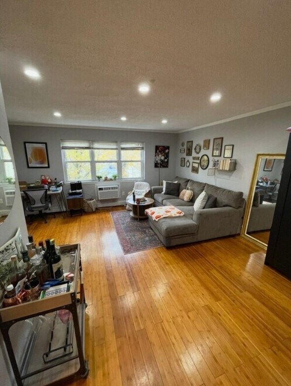 Foto del edificio - 210 Bergenline Ave