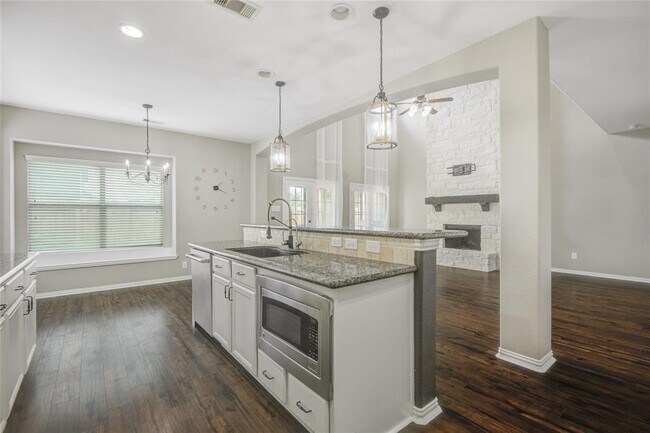 Foto del edificio - 7238 Thelfor Ct