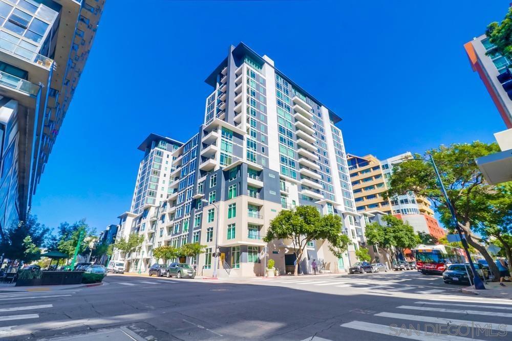 Foto principal - 425 W Beech St