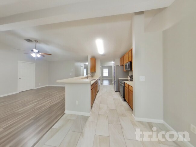 Foto del edificio - 13 Slocum Path