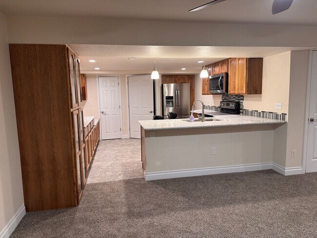 Foto del edificio - 1 Bedroom 1 bathroom basement unit in Erie.