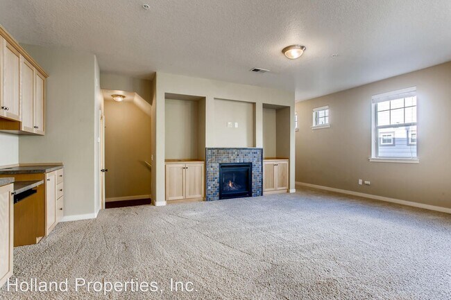 Building Photo - 3 br, 2.5 bath House - 7963 NE Rockne Way
