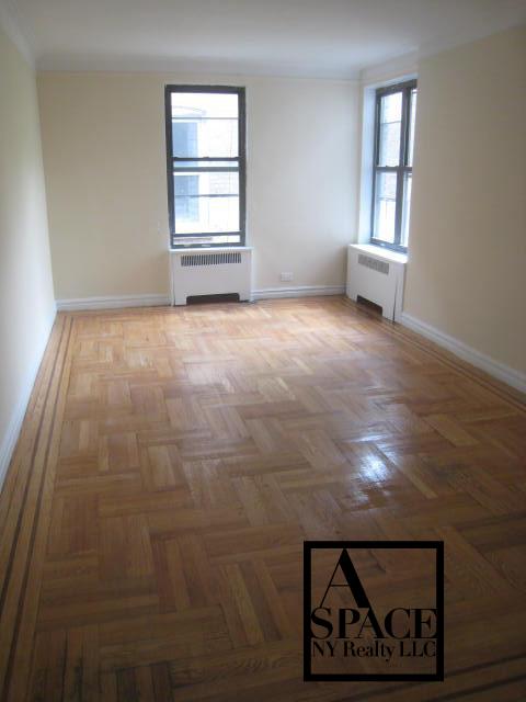 Building Photo - 4960 Broadway