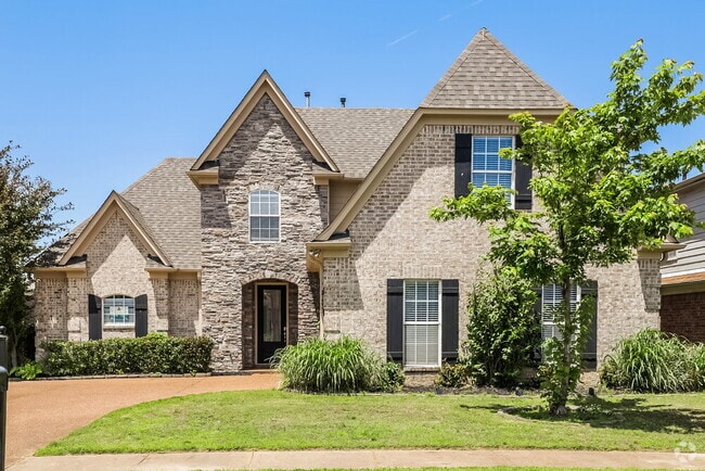 Building Photo - 7768 Birdwood Dr