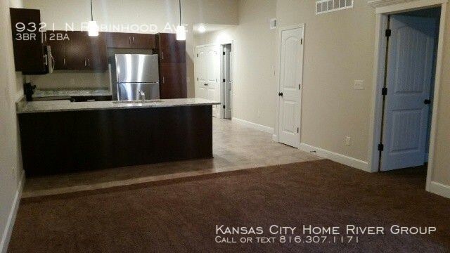 Foto del edificio - 9321 N Robinhood Ave