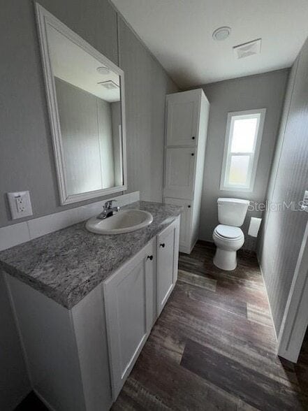 Building Photo - 13432 E Wheeler Rd