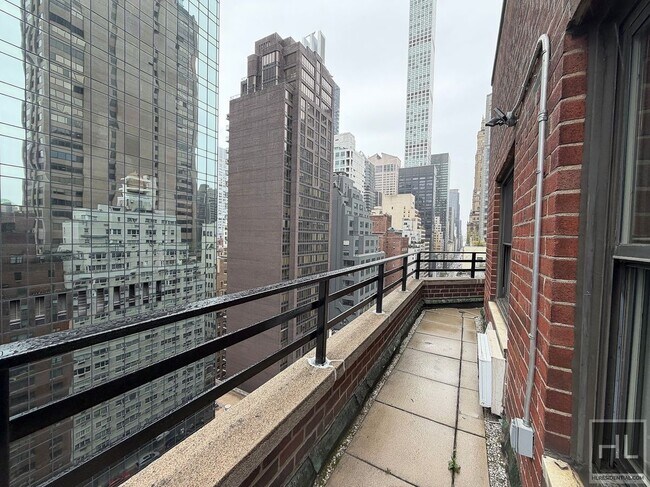 Foto del edificio - EAST 57 STREET