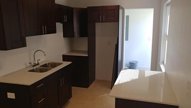 Foto del edificio - 1018 14th St