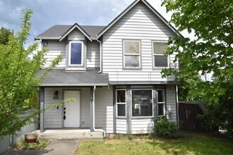 Building Photo - 1405 E 38th St