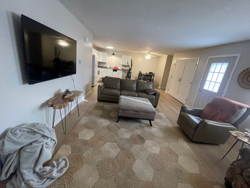 Foto principal - 1005 Boxelder Ave