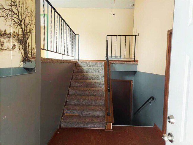 Foto del edificio - 94 108th Ave NW