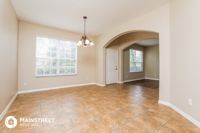Building Photo - 545 Palio Ct