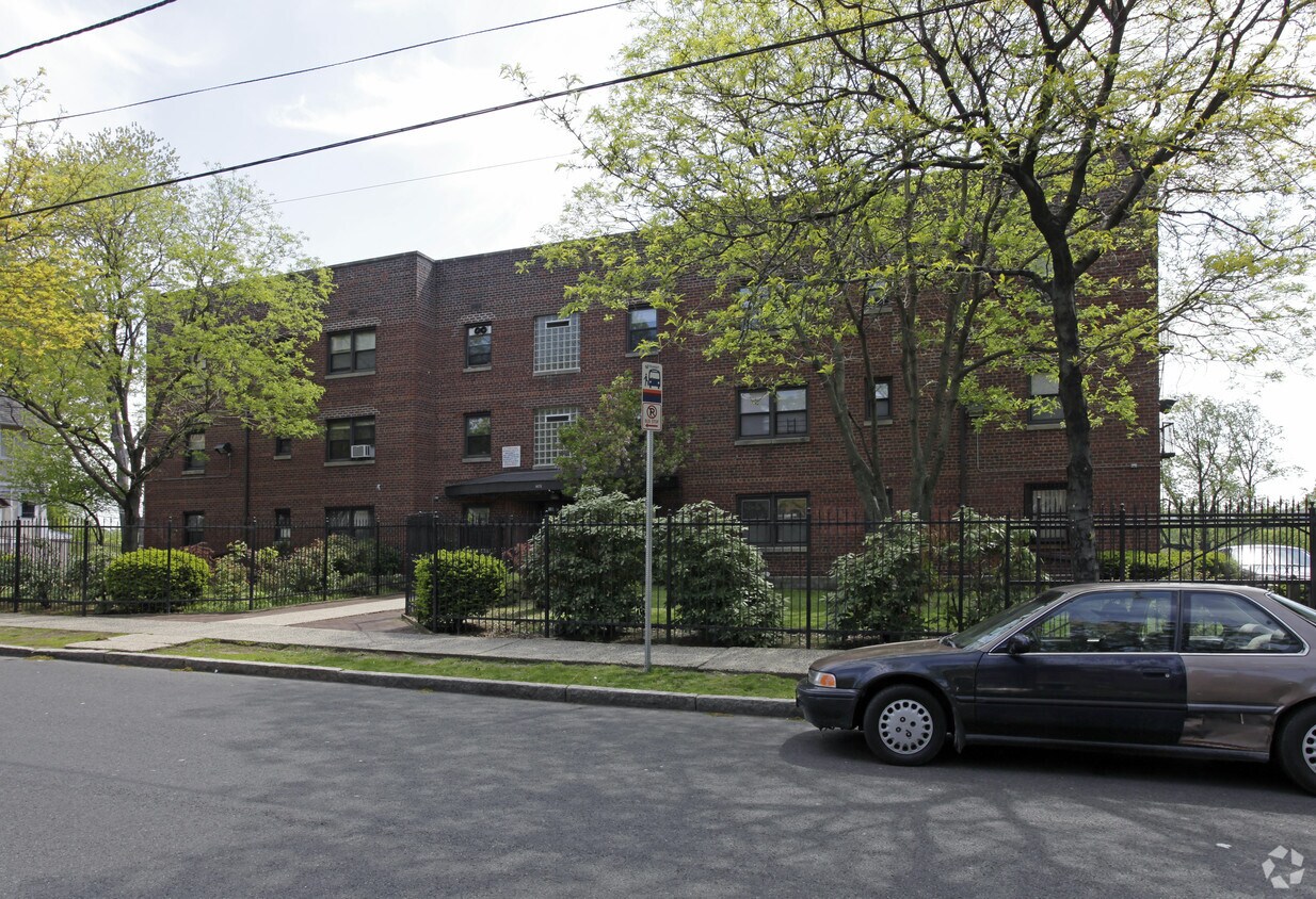 Primary Photo - Mount Prospect Gardens
