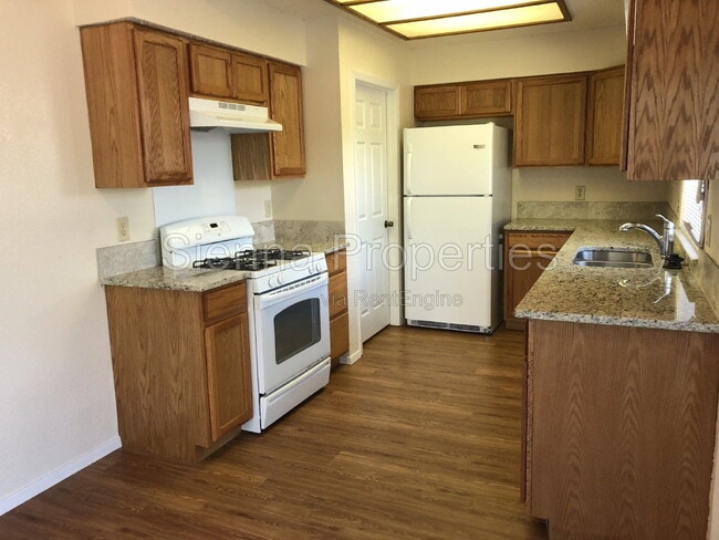 Building Photo - 8300 Bradford Edward Cove