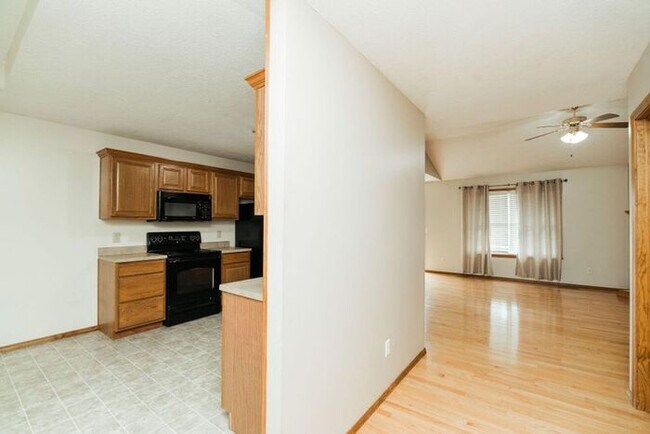Foto del edificio - Welcome home!!! This stunning 3 bedroom, 2...
