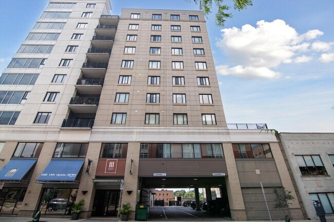 Building Photo - 111 N Ashley St