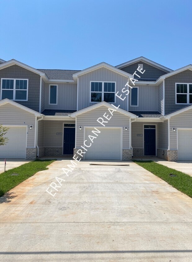 Brand New Townhomes 2 miles from Hurlburt Townhome Rentals in