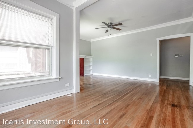 Building Photo - 6639 S Ellis Ave