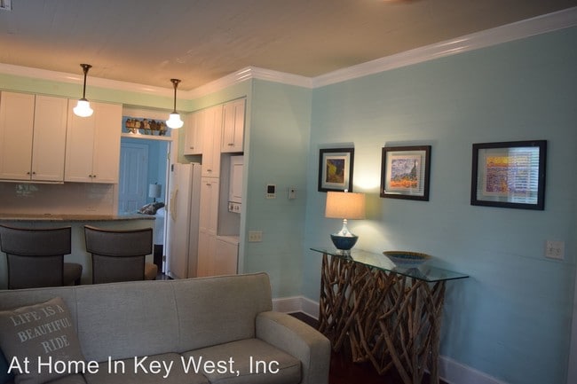 Building Photo - 1 br, 1 bath House - 526 William Street #4