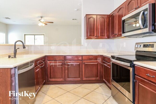 Foto del edificio - 15227 N 173rd Ln