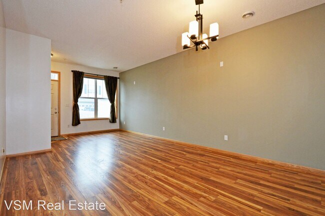 Building Photo - 3 br, 2.5 bath House - 1624 Legacy Pkwy E #7