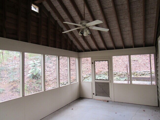 Foto del edificio - Private West Knoxville Retreat | 3BR Home Near Turkey Creek & Pellissippi