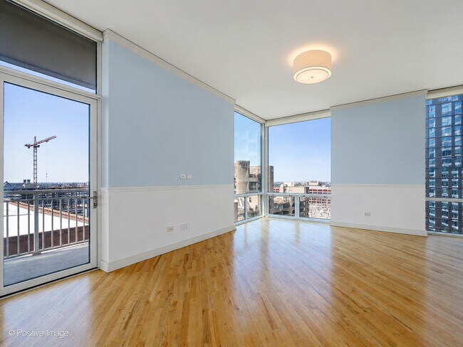 Foto del edificio - 170 W Polk St