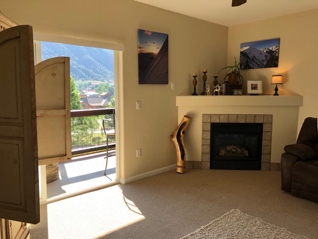 Foto del edificio - 2701 Midland Ave