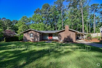 Building Photo - 248 Westwood Dr