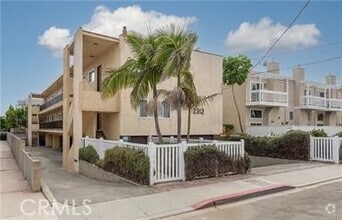 Building Photo - 2312 Vanderbilt Ln