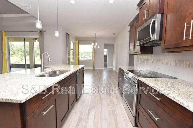 Foto del edificio - 3544 Lakeside Heritage Dr