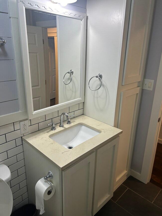 Foto del edificio - 265 Melita Rd