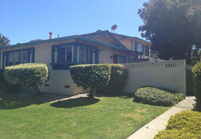Foto principal - 3210 Landess Ave
