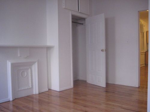 Building Photo - 436 W 46th St