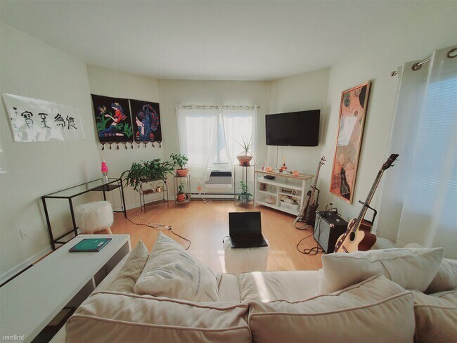 Foto del edificio - 1 br, 1 bath Condo - 22 Cove Rd Apt 1